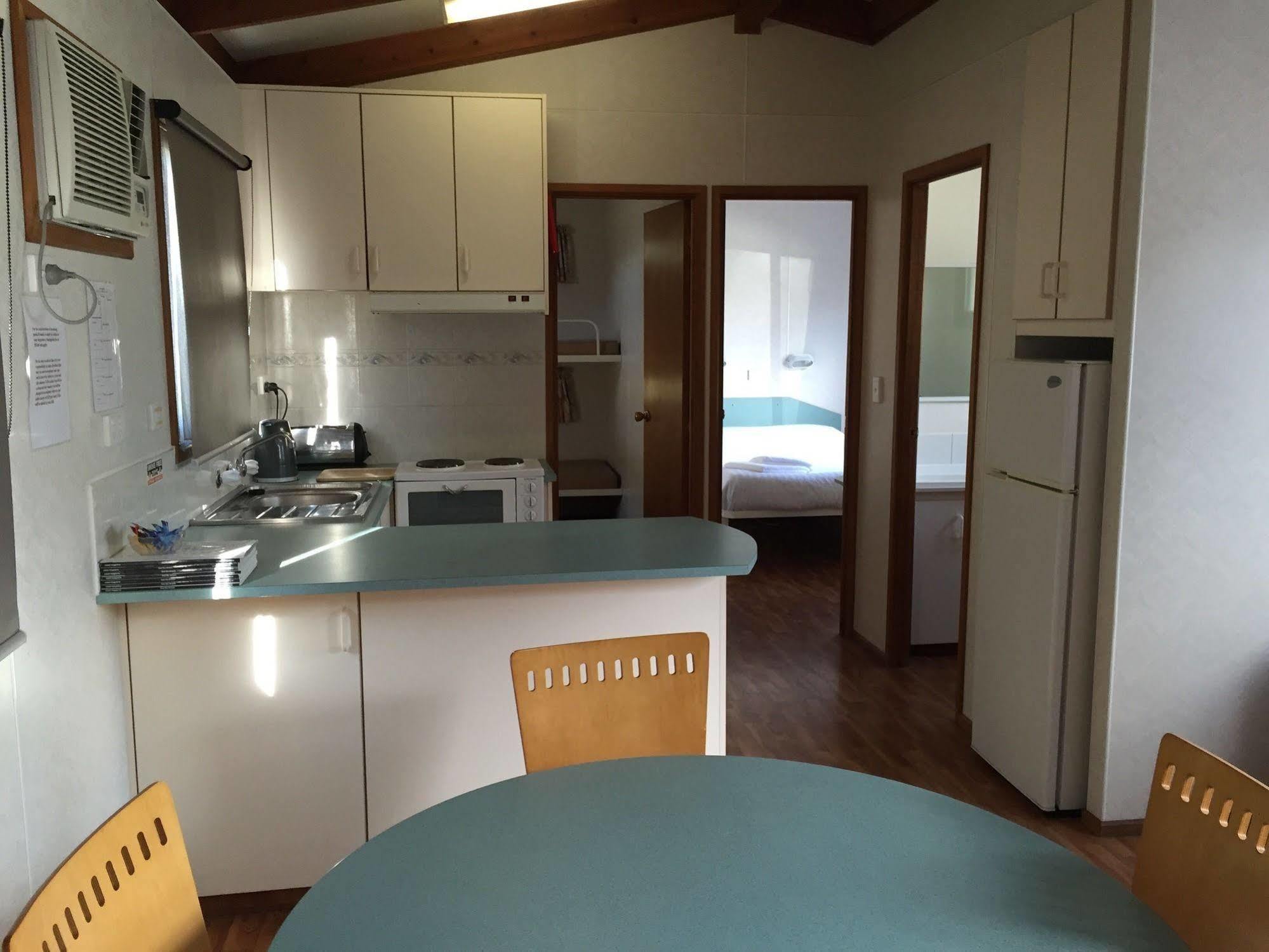 Inverloch Cabins & Apartments Dış mekan fotoğraf
